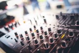 阿琳娜——紫衣与双头鹰(IV)